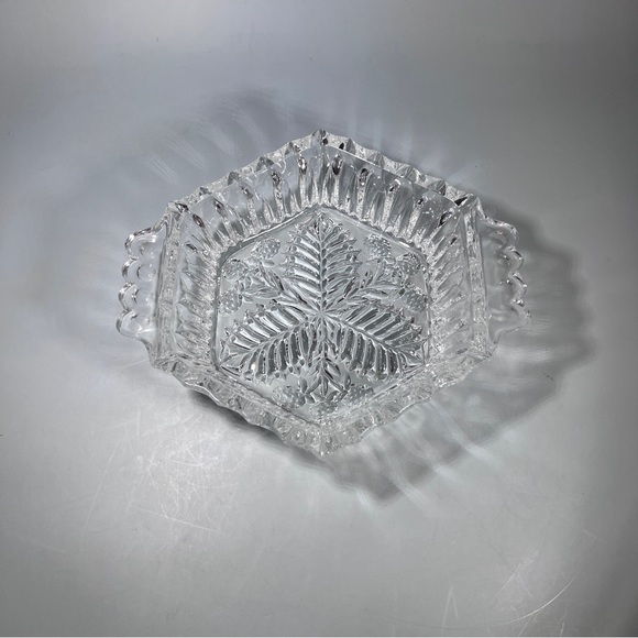 Vintage Rare Russian Cut Crystal Candy Dish Trinket Dish Nut Dish Hexagon Shape - Picture 4 of 10